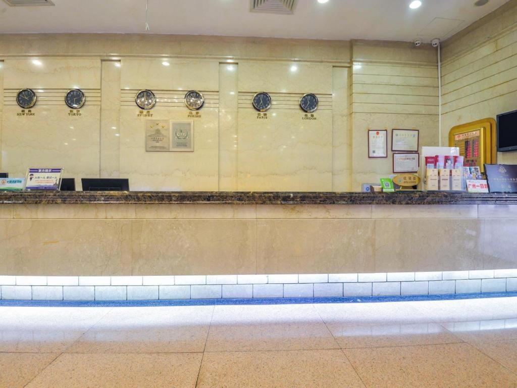 New World Hotel Kuangcsou Kültér fotó