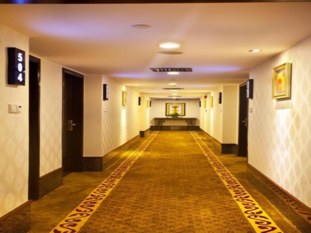 New World Hotel Kuangcsou Kültér fotó